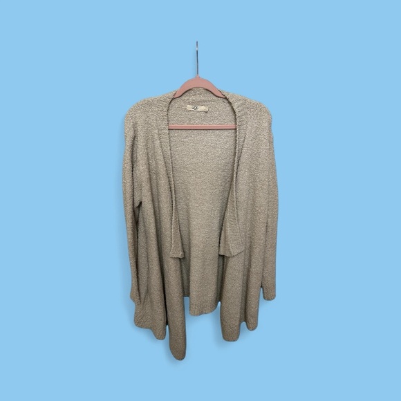 UGG - Picture 4 of 4